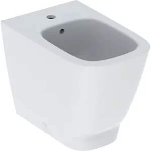 Bidet a pavimento Geberit Smyle Square, a filo parete, fissaggio nascosto